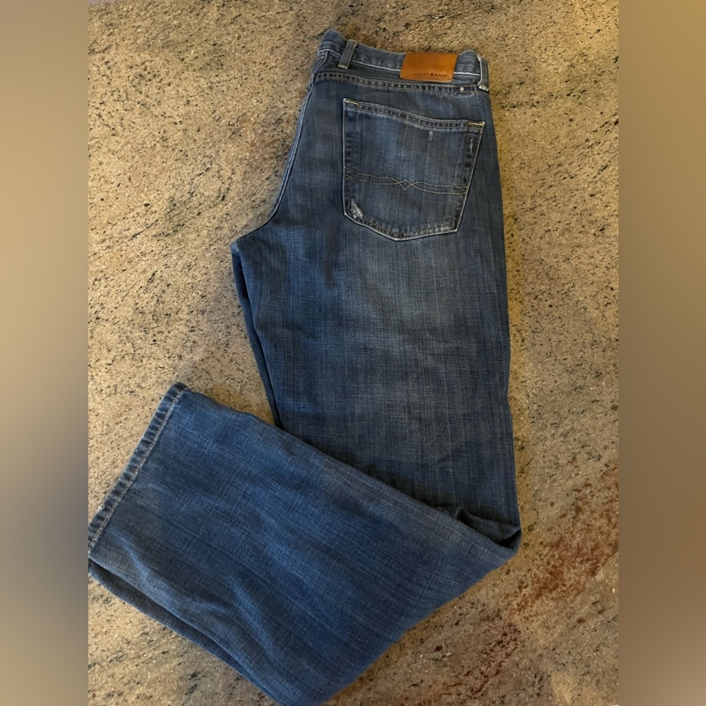 Lucky Brand 221 Original Straight W34 L32